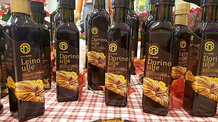 Linije Dorinog i Leinog bučinog ulja Agro Noršić na sajmu